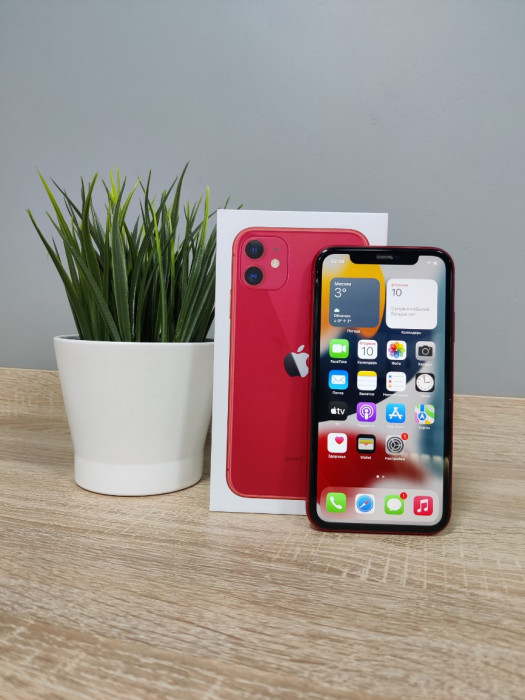 Б/у Смартфон Apple iPhone 11 64GB Красный RU